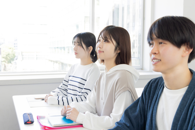 清潔感のある服装の絵