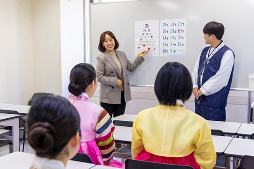 韓国語・英語ビジネス専攻