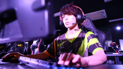 e-sportsプロゲーマーコース