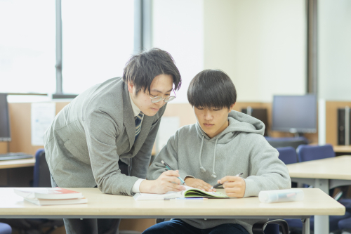 公務員科