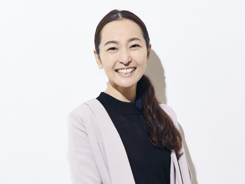 副校長 岩﨑　明莉 先生