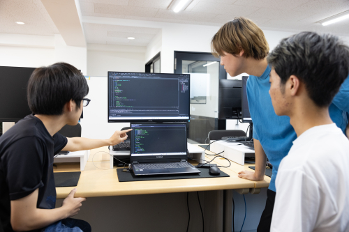 ゲームプログラマー専攻【３年制】