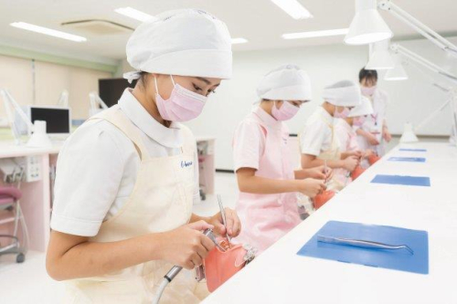 歯科衛生士コース(昼間部)