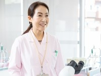 新井 智子 先生