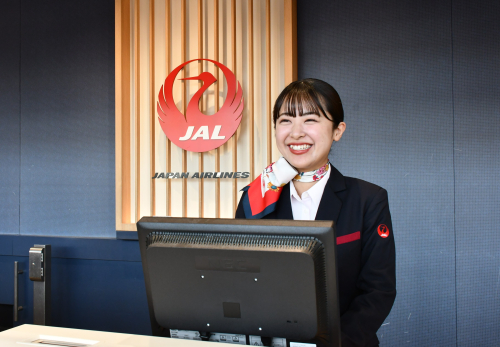 キャビンアテンダント／グランドスタッフ／グランドハンドリング／国際エアライン