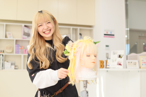 ヘアメイク学科