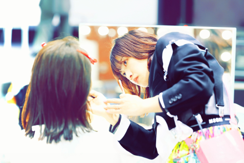 ヘアメイク・着付け・エステ・ネイル」なんでもできる 先生