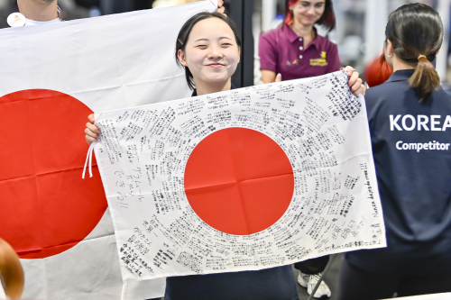 世界トップレベルの圧倒的な技術力！ 先生