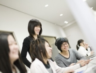 山内 智子 先生