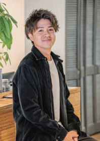  理容師 Sunny’s BARBER 山添さん