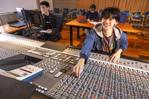 デジタルサウンドメディア◎レコーディングエンジニアコース◎映像音響コース