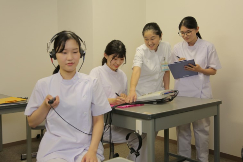 言語聴覚療法学科