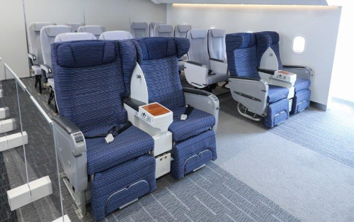 本物の旅客機の座席も設置