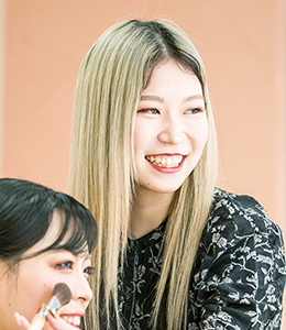 私立昭和第一高等学校 出身 〈ist〉ヘアメイク／森田 茉凜さん