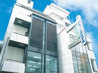 校舎外観（本館・新館）