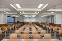 130名を収容。セミナーなど幅広く利用。