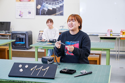 造形デザイン学科＜2年制＞