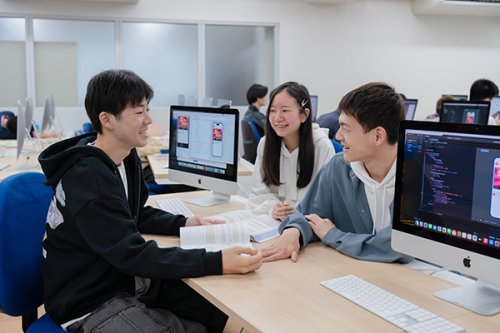 情報総合学科（4年制）