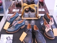 シューズデザイン科