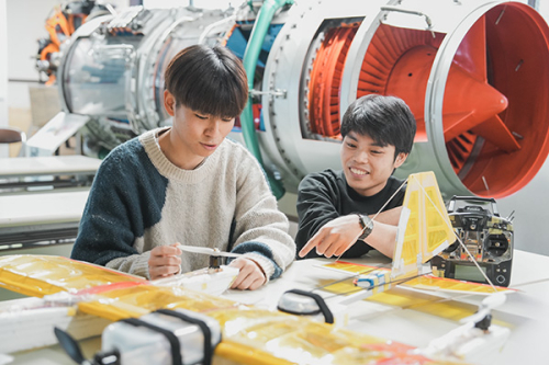 航空エンジニアリング