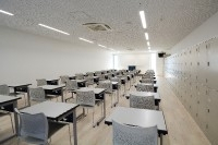座学を勉強する各クラスの教室です。
