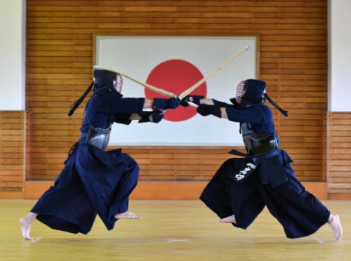 武道専修７コース【柔道，剣道，弓道，空手道，なぎなた，少林寺拳法，合気道】