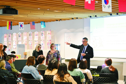 英語学科（英語専攻、イングリッシュ・キャリア専攻）