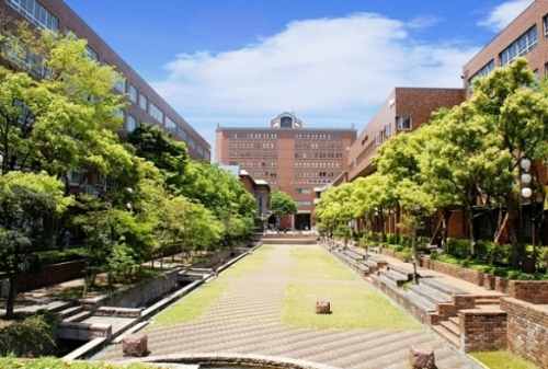 大阪産業大学