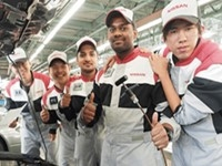 国家二級自動車整備士コース（3年課程）