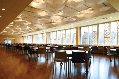 【埼玉鳩山キャンパス】3つの学生食堂は本学在学生が企画・設計を担当しました！