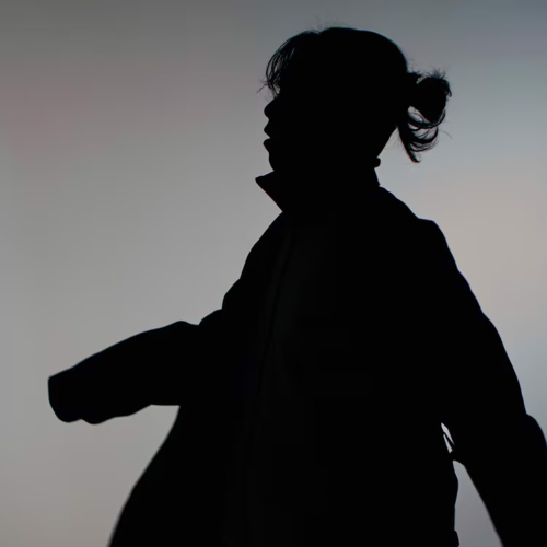 卒業生のソロプロジェクトアーティストで活躍中のFUJIBASE（フジベース）！ 先生