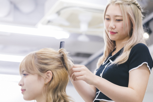 プロフェッショナルヘアメイクコース