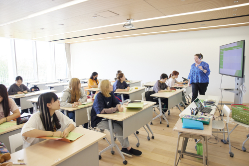 国際と保育の特色ある授業