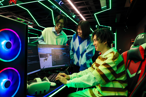 eスポーツ・ゲーム開発コース／VR・メタバース開発コース