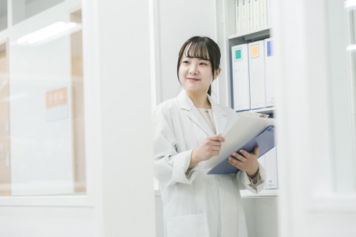 神奈川県立舞岡高等学校 出身　国家公務員共済組合連合会　横浜南共済病院（事務職）就職 Y.Y.さん