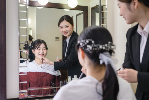 ブライダル・ホテル科3