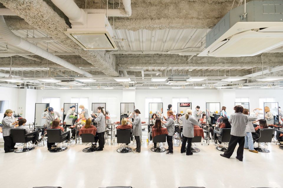 愛知美容専門学校