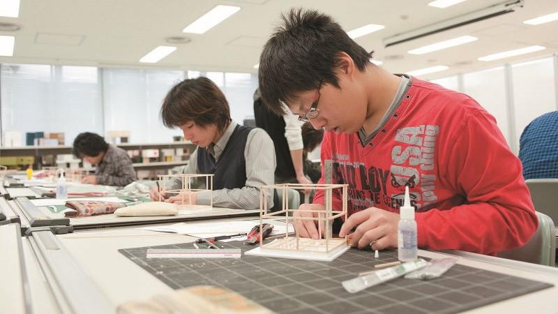 日本工学院八王子専門学校