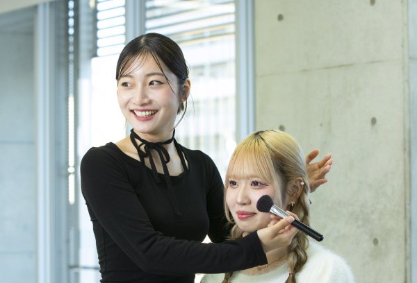 ジェイ ヘアメイク美容専門学校・アイ トータルビューティ専門学校イメージ画像