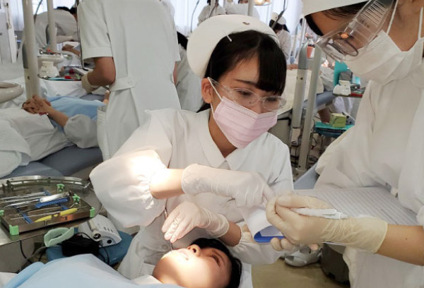 埼玉歯科衛生専門学校イメージ画像