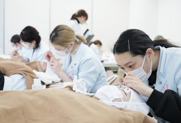 マツエクの様子