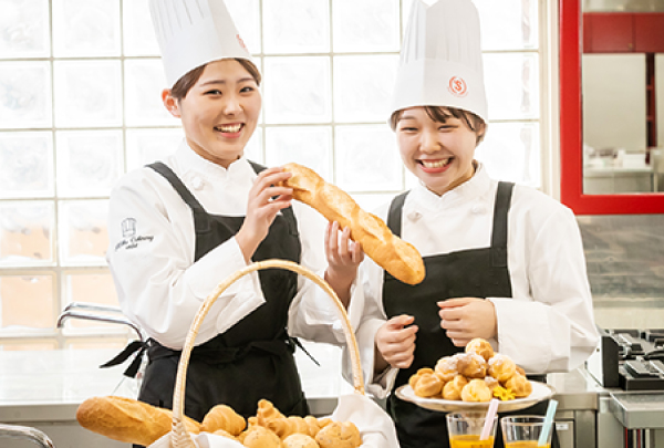 実習中の講師と学生の様子