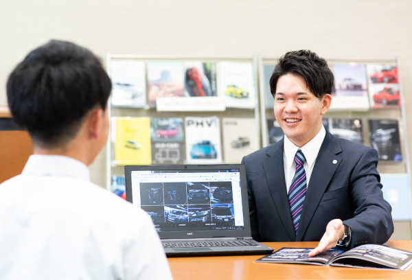 講師と学生の画像