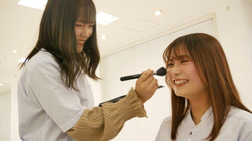 ヘアメイクコース
